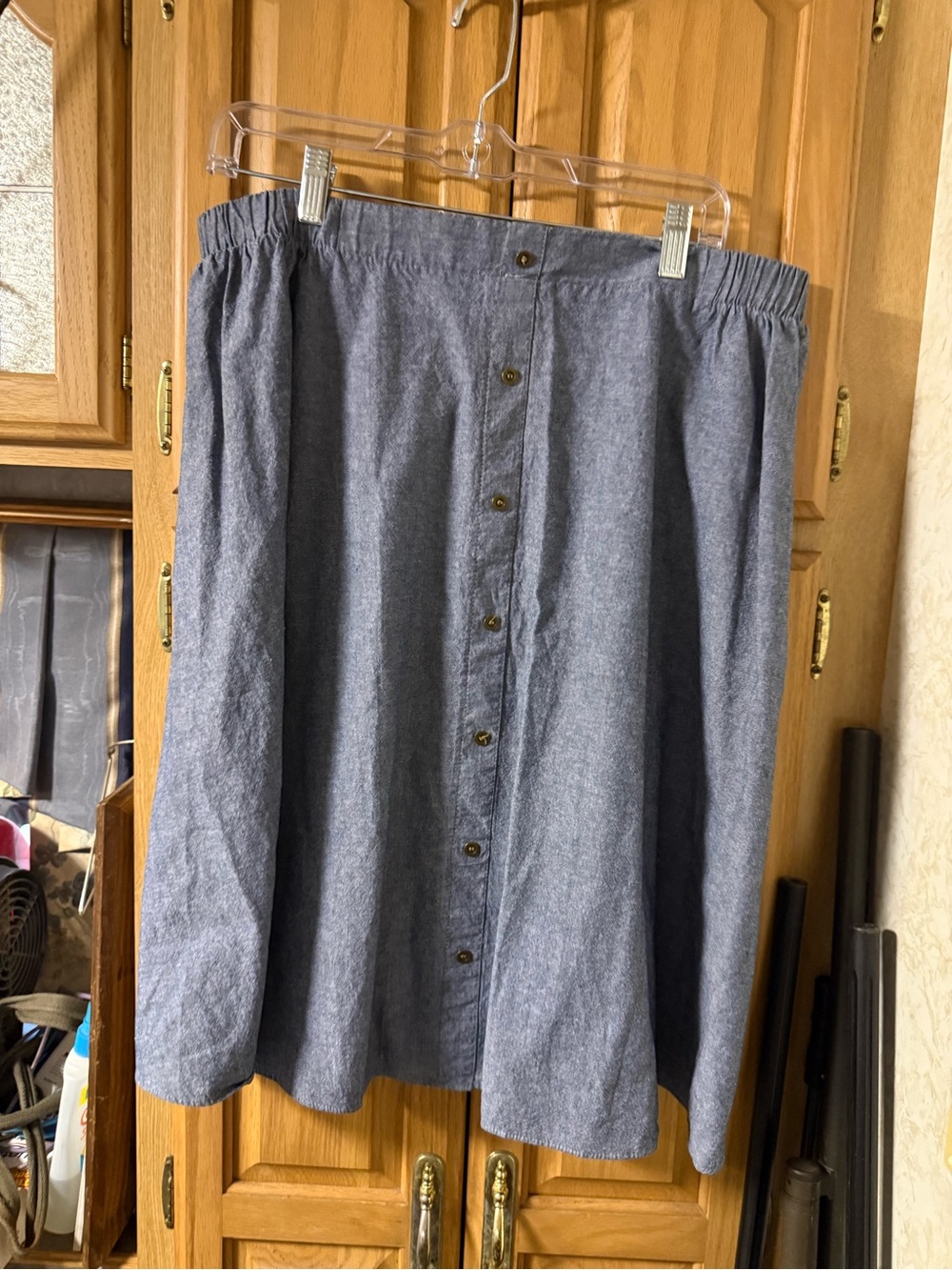 new directions Chambray Button-Front Midi Skirt in Blue